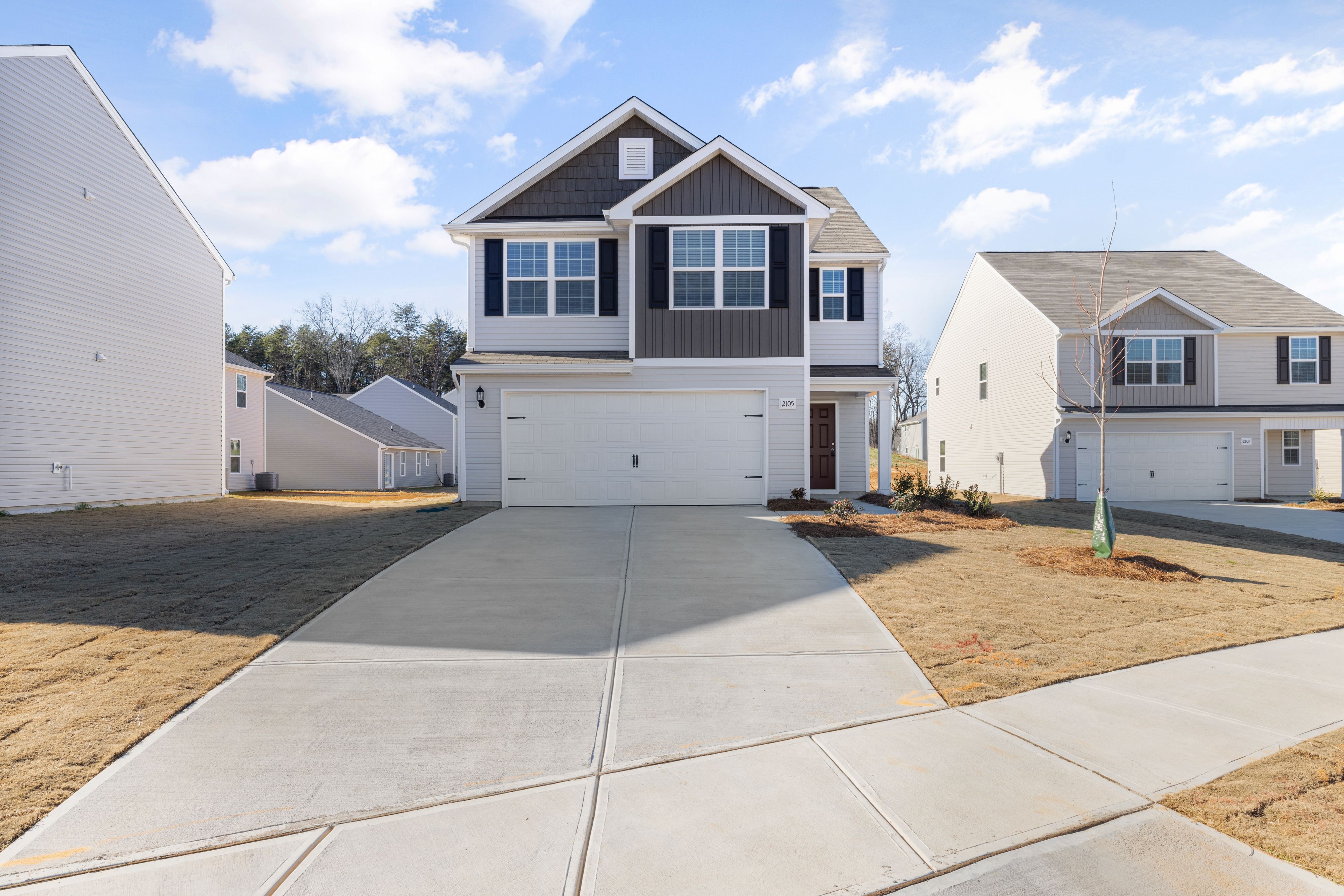 Panorama Ridge Driveway — Concrete Driveway & Walkway